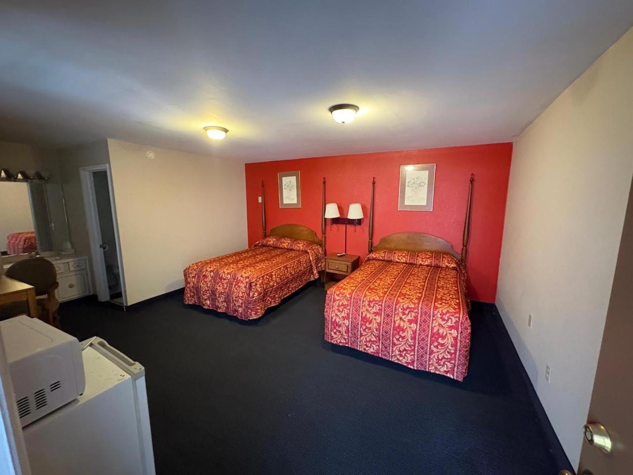 Dutch By Oyo Near Hershey Park Motel